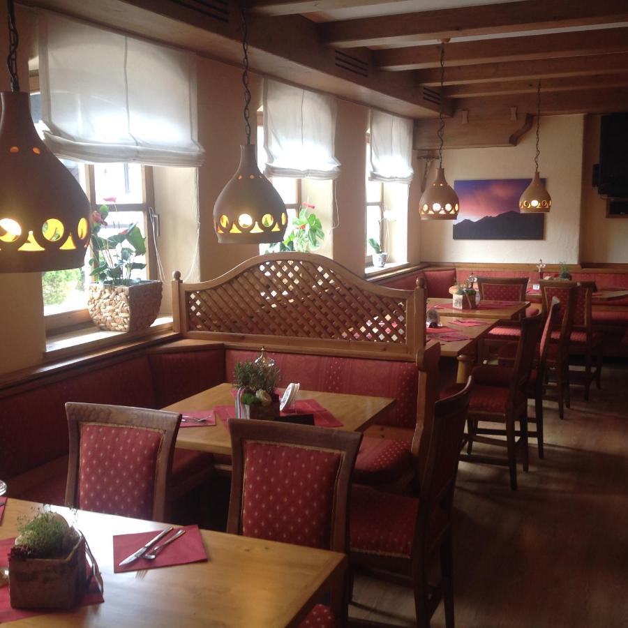La Locanda Ristorante Pizzeria Garni Ohlstadt Dış mekan fotoğraf